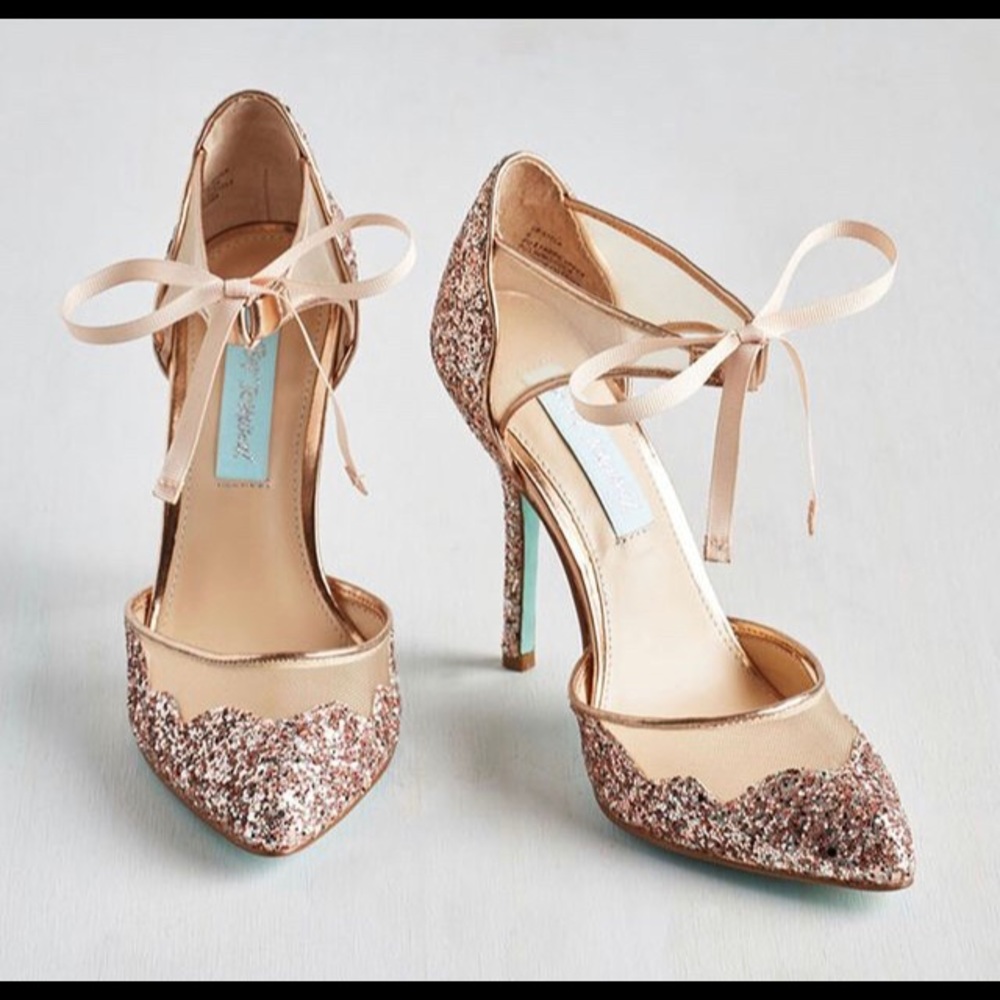 Betsey Johnson Stela pumps/heels